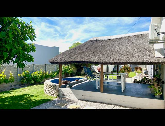 3 BEDROOM HOUSE FOR SALE IN DWARSKERSBOS